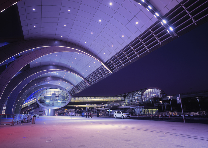 airports in dubai solar powered