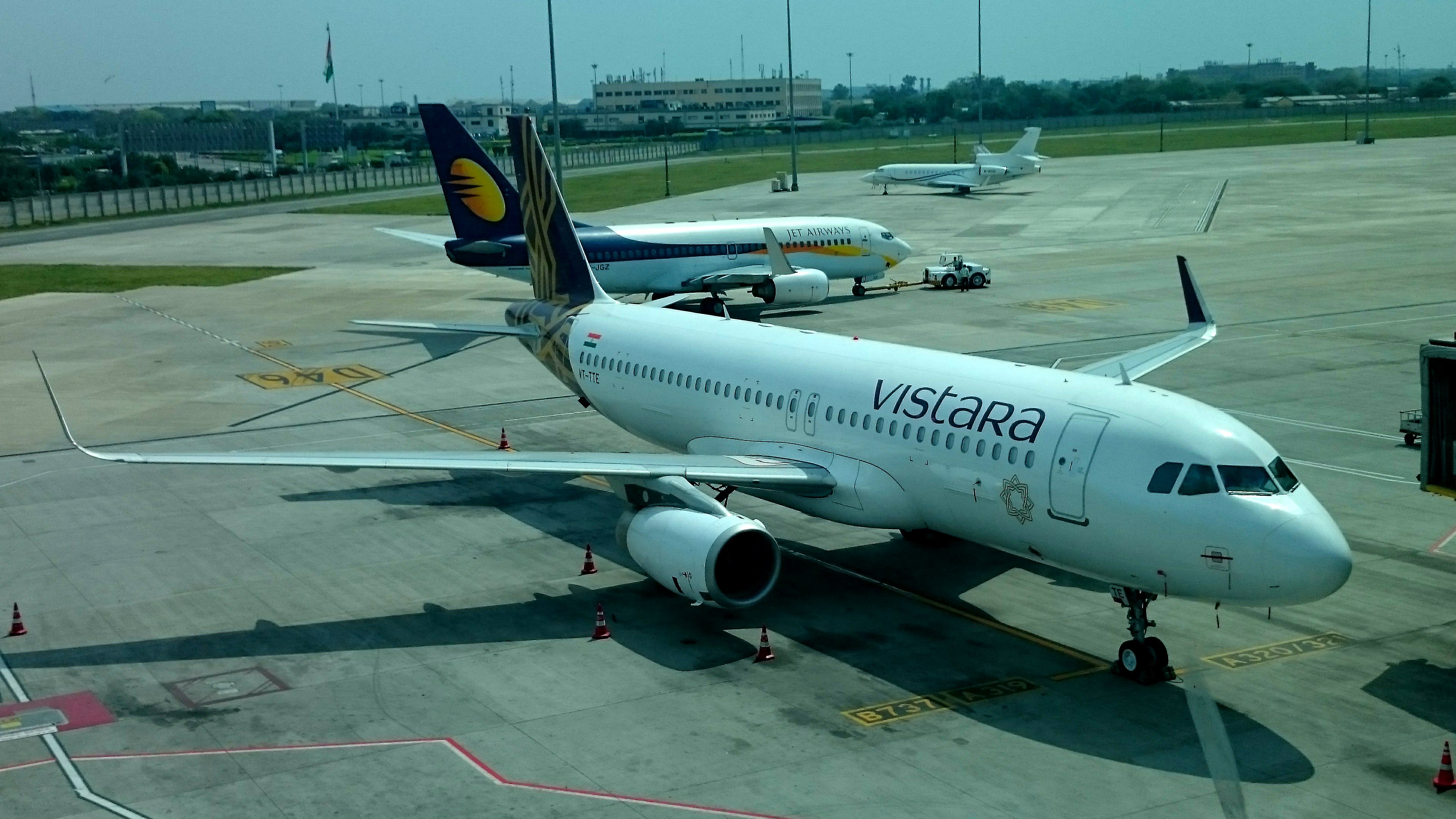 vistara airlines tracking