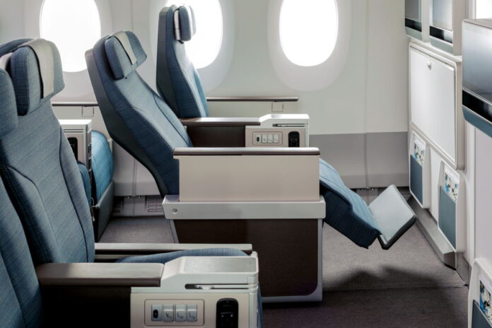 baggage allowance cathay pacific premium economy